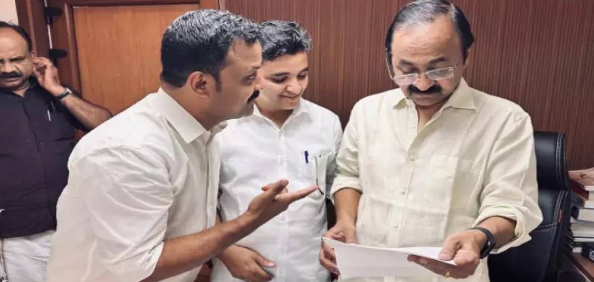 പ്രവാസി ക്ഷേമം; മുഖ്യമന്ത്രിക്ക് നിവേദനം നൽകി റിയാദ് ഒഐസിസി മലപ്പുറം ജില്ലാ കമ്മിറ്റി
