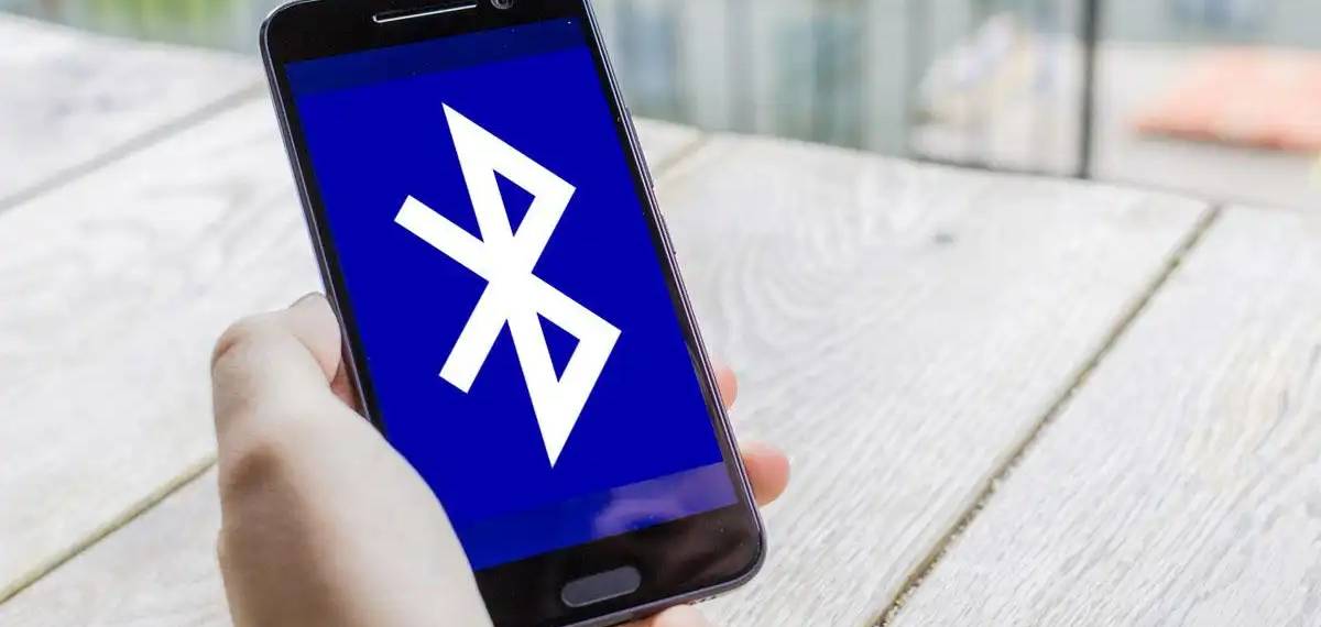 bluetooth always on  phone get hacked