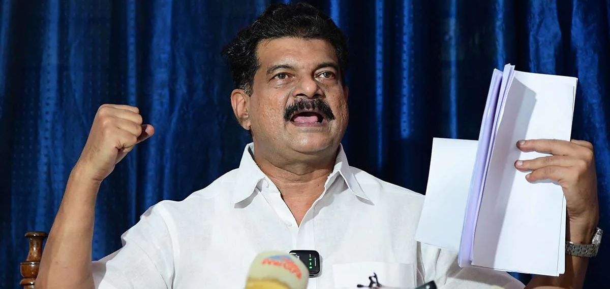 ബേപ്പൂർ തോൽവി പഠിക്കാൻ കോൺഗ്രസ് സമിതി; UDF വോട്ട് ചോര്ച്ചയില് കണക്ക് നിരത്തി പി വി അന്വര്