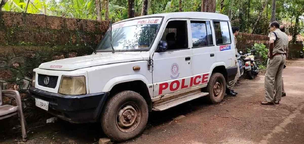 പിണറായി വിജയൻ്റെ വീടിന് മുന്നിലെ 'കാവൽ ജീപ്പ്' മാറ്റി; പുതിയ ഷെൽട്ടർ ഉടൻ