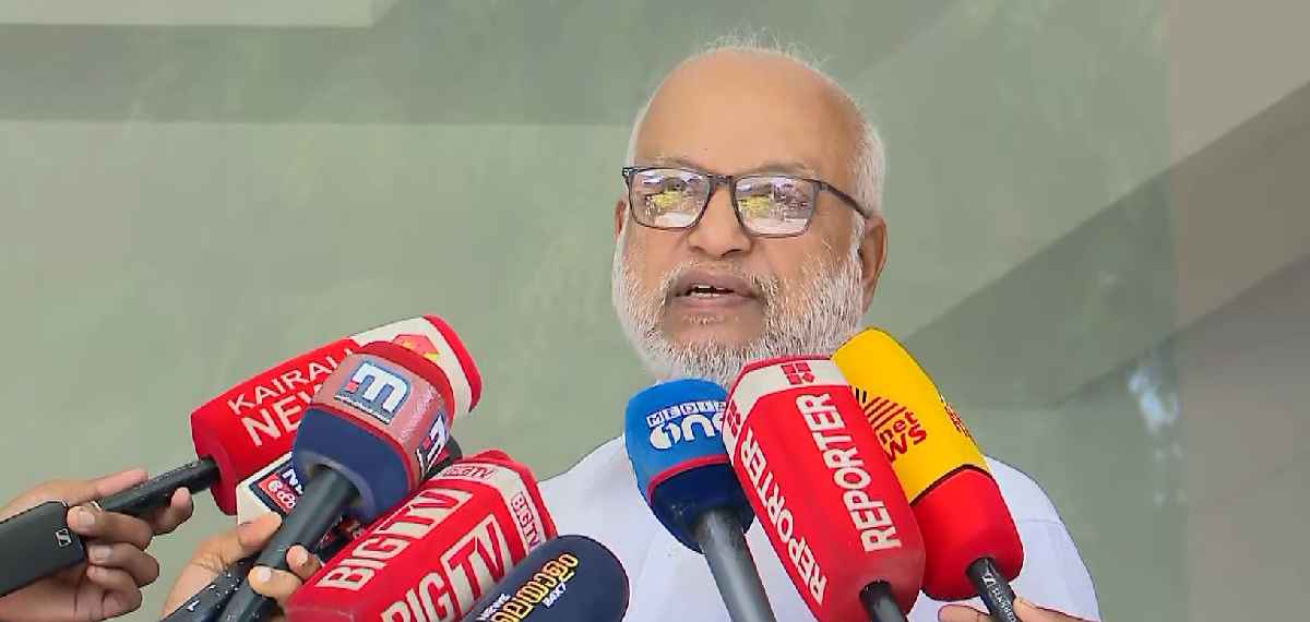 'കാന്തപുരം പറഞ്ഞത് ആർഎസ്എസ് തലവന്റെ അഭിപ്രായം; ഭരണഘടനാ മൂല്യങ്ങൾക്ക് എതിര്': വിമർശിച്ച് എം എ ബേബി