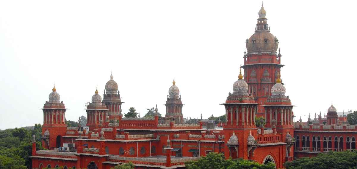 'വോഡഫോണ്‍ പരസ്യത്തിലെ പഗിനെ പോലെ ഭാര്യ ഭര്‍ത്താവിന് പിന്നാലെ നടക്കേണ്ടതില്ല': മദ്രാസ് ഹൈക്കോടതി