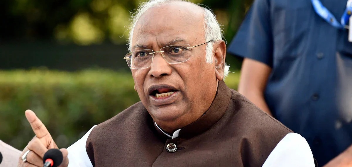 ശുദ്ധീകരണ വിവാദം; അടിയന്തര നടപടി ആവശ്യപ്പെട്ട്  മല്ലികാർജുന്‍ ഖർഗെ, കേന്ദ്രമന്ത്രി ജെ പി നദ്ദയ്ക്ക് കത്തയച്ചു