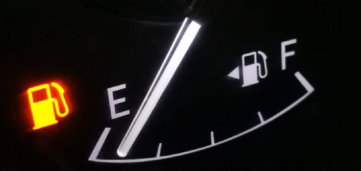  fuel warning light