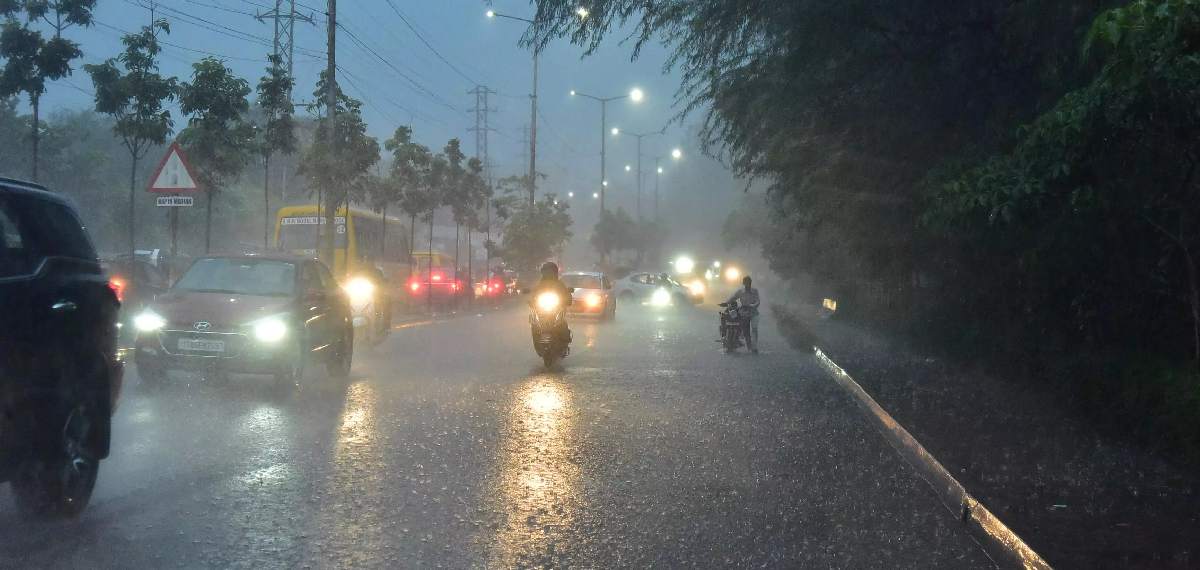 സംസ്ഥാനത്ത് നാളെ മുതല്‍ മൂന്ന് ദിവസം മഴ സാധ്യത; വിവിധ ജില്ലകളിൽ യെല്ലോ അലേര്‍ട്ട് പ്രഖ്യാപിച്ചു
