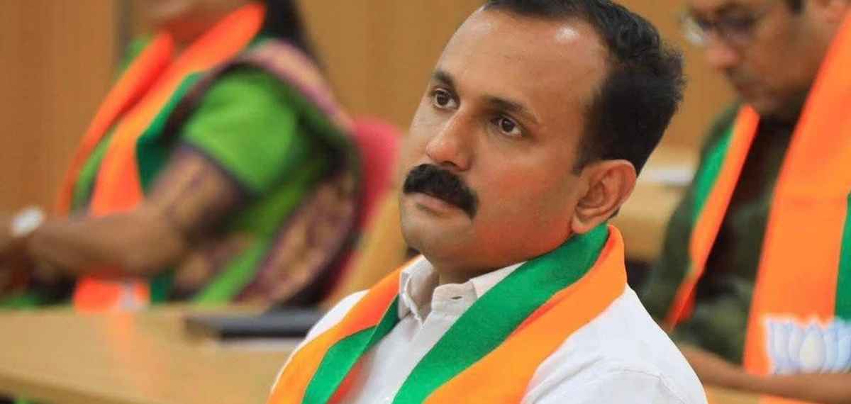 'പിണറായിക്കെതിരായ ഇഡി കേസില്‍ മുന്നോട്ട് പോകാന്‍ കഴിയില്ലെങ്കില്‍ കോണ്‍ഗ്രസ് പറഞ്ഞാല്‍ മതി'; ഷോണ്‍ ജോര്‍ജ്