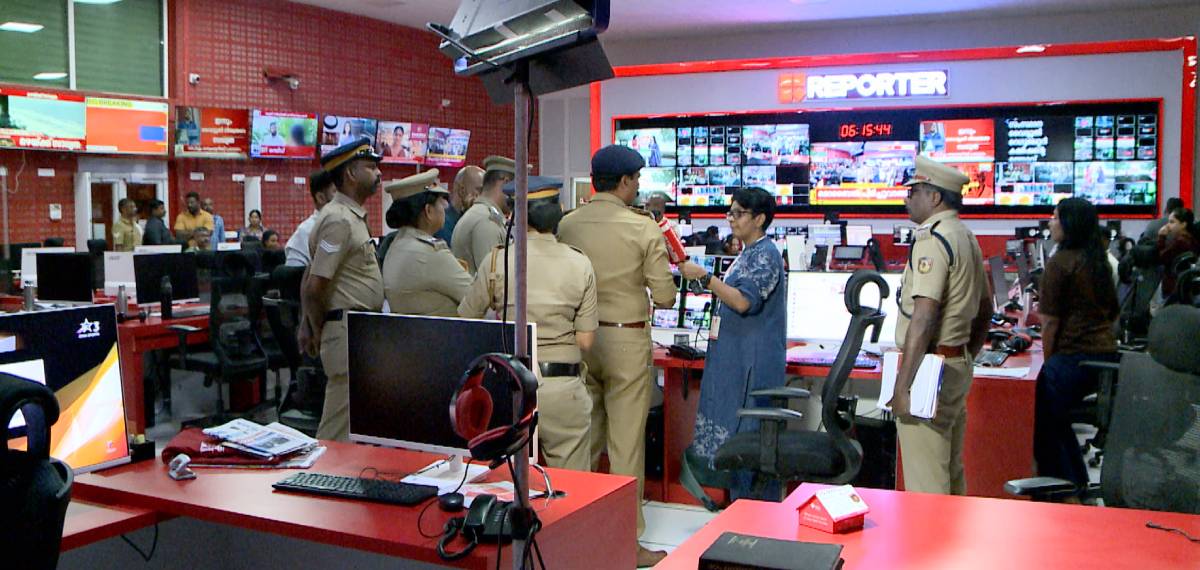 പൊലീസിനെ ഉപയോഗിച്ച് തങ്ങൾക്കെതിരെ വരുന്ന വാർത്തകളെ ഇല്ലാതാക്കാനുള്ള ശ്രമമാണ് സർക്കാർ നടത്തുന്നത്: കലാ കുവൈറ്റ്