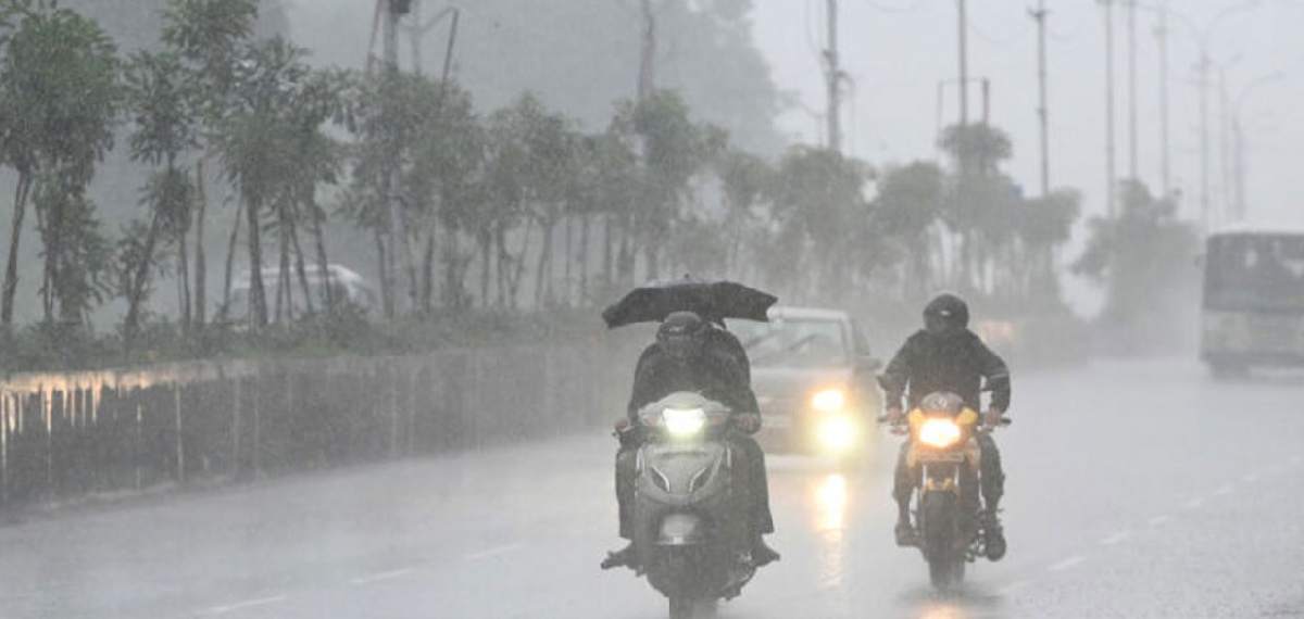 സംസ്ഥാനത്ത് അടുത്ത 3 ദിവസം വ്യാപക മഴയ്ക്ക് സാധ്യത;  നാളെ ഏഴ്  ജില്ലകളിൽ യെല്ലോ അലേർട്ട്