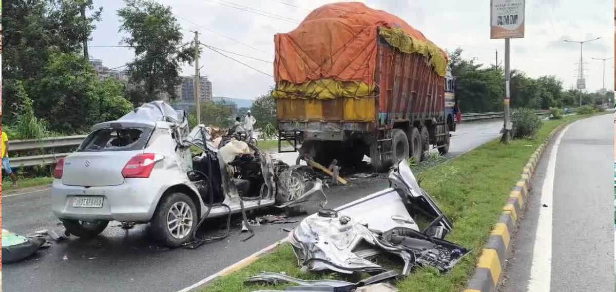 നിര്ത്തിയിട്ട ട്രക്കില് കാറിടിച്ച് അപകടം; ജാര്ഖണ്ഡ് മന്ത്രിയുടെ മകൾ ഉൾപ്പെട നാല് പേർക്ക് ദാരുണാന്ത്യം