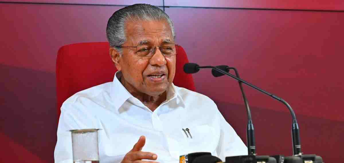 രമേശ് ചെന്നിത്തല വിളിച്ച ലോകായുക്ത-ഉപലോകായുക്ത എന്നിവരുൾപ്പെട്ട ഉന്നതതല യോഗം; അത്യന്തം ഗൗരവതരം: പിണറായി വിജയൻ