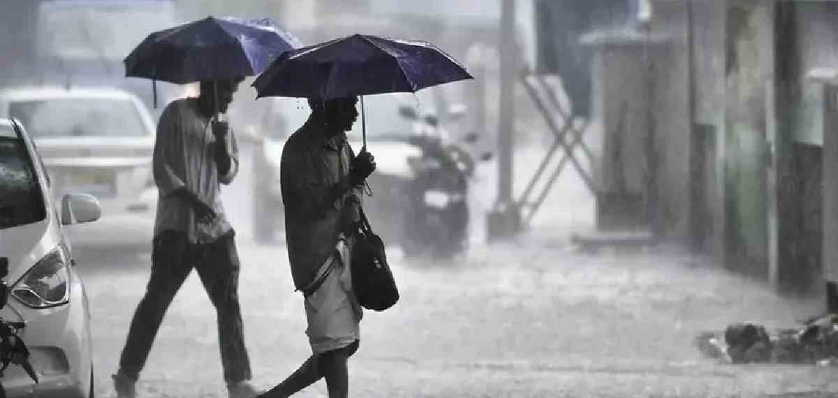 സംസ്ഥാനത്ത് മഴ കനക്കുന്നു; ഇന്ന് തിരുവനന്തപുരത്ത് റെഡ് അലേർട്ട്, മൂന്ന് ജില്ലകളിൽ ഓറഞ്ച് അലേര്ട്ട്