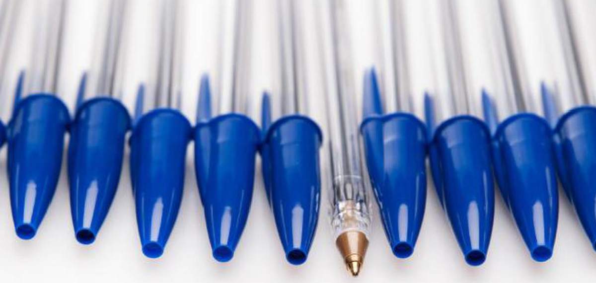 small hole in the pen cap 
