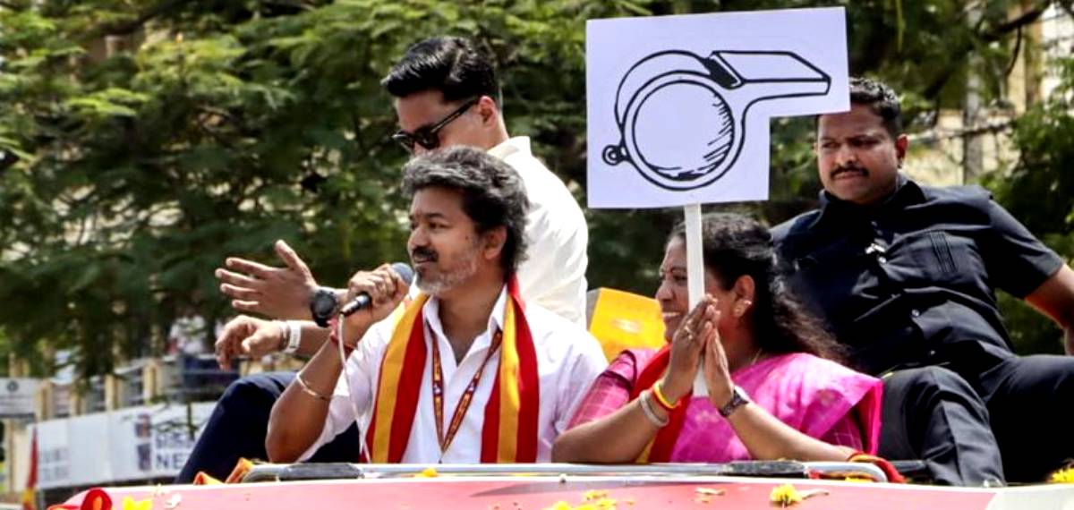 ടിവികെയുടെ ‘വിസിൽ’ ചിഹ്നത്തിന് വോട്ട് ചെയ്യാൻ വയോധികയോട് ആവശ്യപ്പെട്ടു; പോളിങ് ഉദ്യോഗസ്ഥനെ നീക്കി