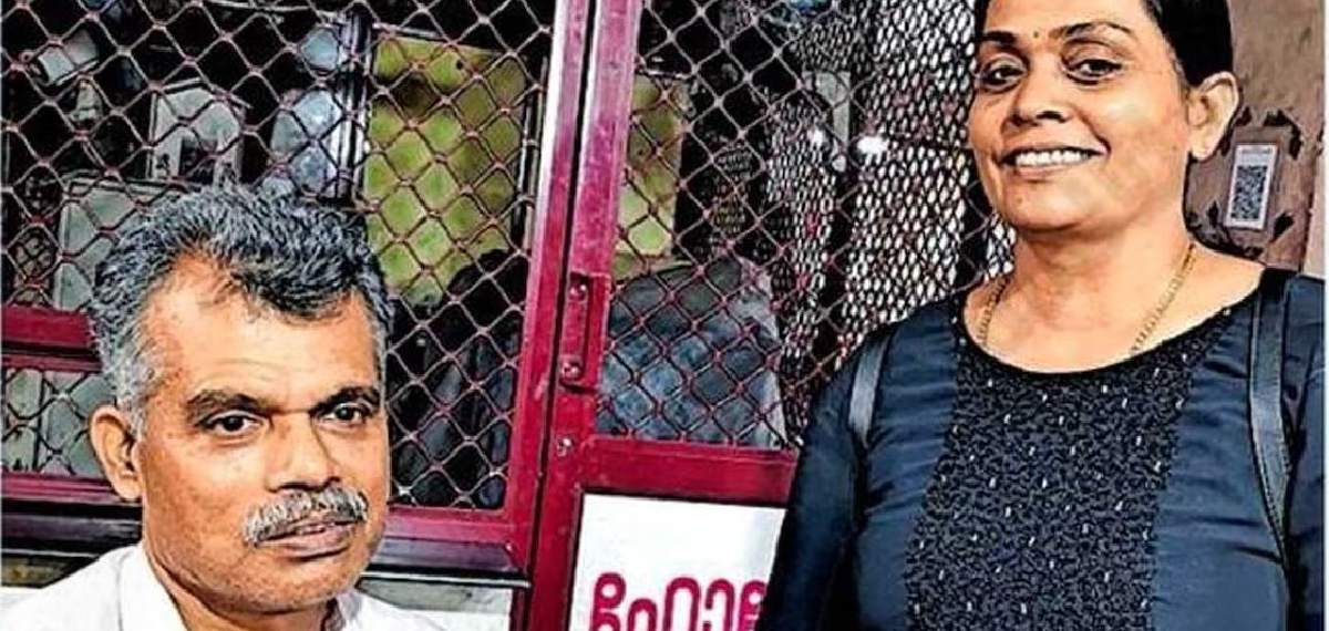 സത്യസന്ധതയ്ക്കുണ്ട് ഫുള്‍ മാര്‍ക്ക്; മറന്നുവച്ച 70,000 രൂപ സുരക്ഷിതമായി തിരിച്ചേല്‍പ്പിച്ച് ചായക്കടക്കാരന്‍