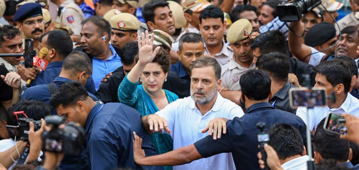 ഗ്യാനേഷ് കുമാറിൻ്റെ രാജി: എം പിമാരുമായി രാജ്ഘട്ടിലേക്ക് നീങ്ങാൻ ഇൻഡ്യ സഖ്യം; പ്രതിഷേധത്തിന് ആഹ്വാനം നൽകി