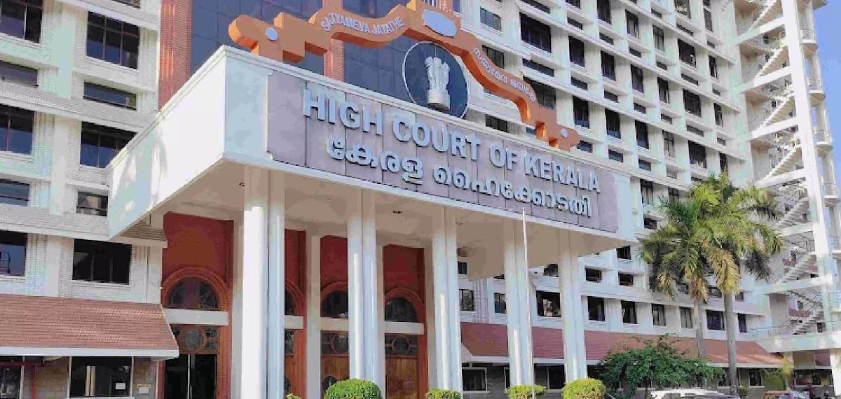 നെടുമ്പാശ്ശേരി മിനി കൂപ്പര് അപകടം: വാഹനങ്ങളുടെ അമിതവേഗതയില് ആശങ്ക പ്രകടിപ്പിച്ച് ഹൈക്കോടതി