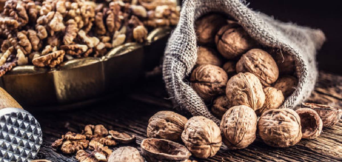 eat walnuts after soaking