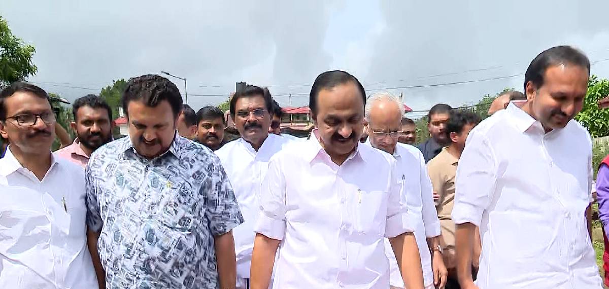 ശബരിമല മണ്ഡലകാലം: പ്രസാദ വിതരണം മുതൽ മാലിന്യനിര്‍മാര്‍ജനം വരെ ഒരുക്കങ്ങൾ വിലയിരുത്തി മുഖ്യമന്ത്രി