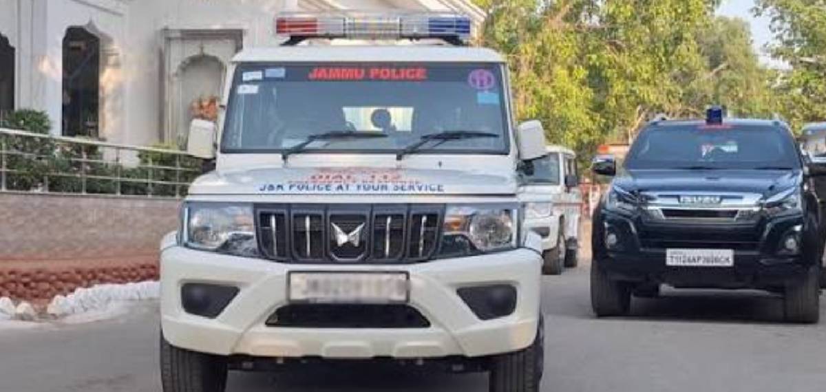 നിര്ണായക വിവരങ്ങള് ചൈനീസ് ഏജന്റുമാര്ക്ക് കൈമാറി; സൈനിക ഉദ്യോഗസ്ഥന്റെ ഭാര്യയ്ക്കെതിരെ കേസ്