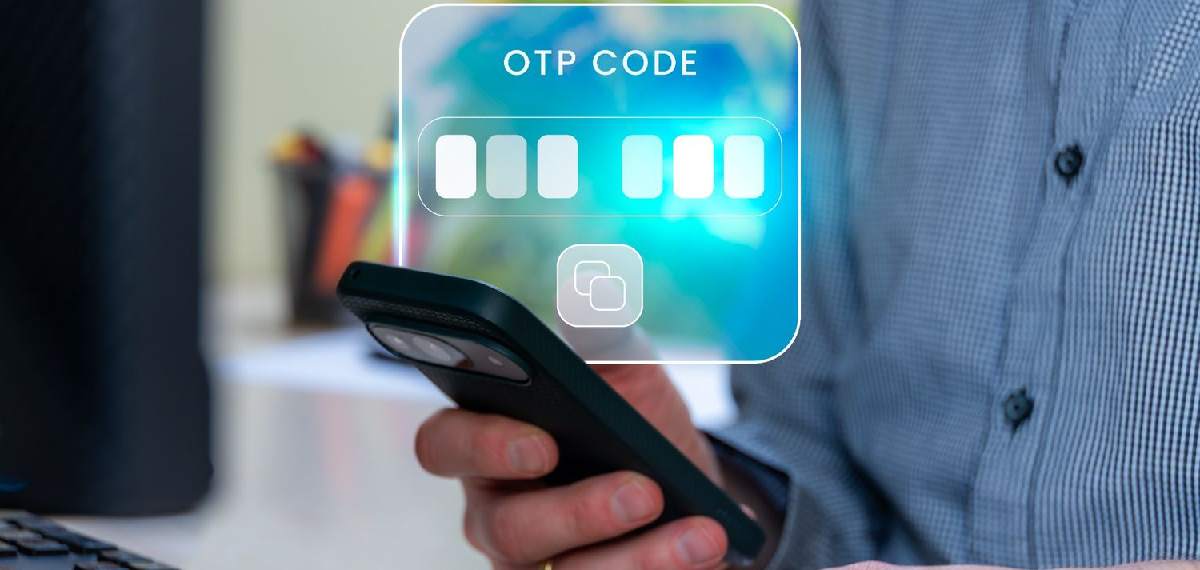 difference between an OTP and a passkey