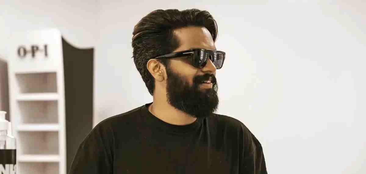 'ശരീരത്തില് മോശമായി സ്പര്ശിച്ചു, അപമര്യാദയായി പെരുമാറി'; ബാലു വര്ഗീസിനെതിരെ പരാതിയുമായി യുവതി