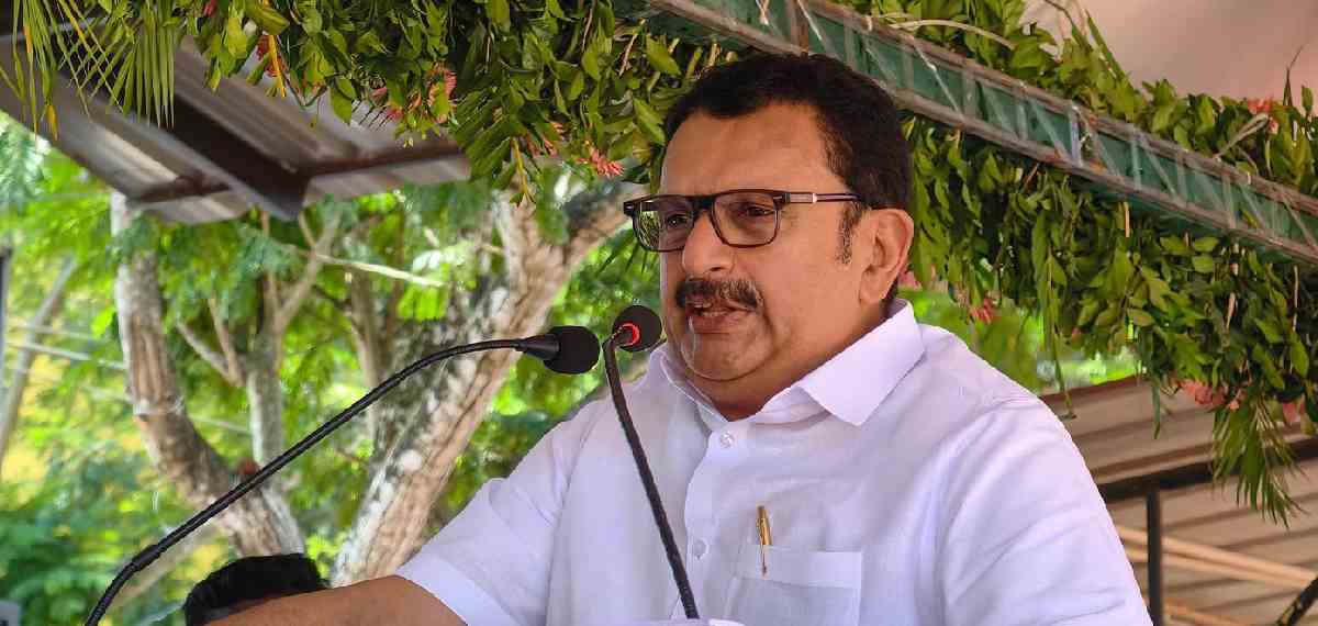 ആരോഗ്യവകുപ്പ് കൊണ്ടുപോയി തുലച്ച മൂന്ന് പേരാണ്; അവരുടെ സര്‍ട്ടിഫിക്കറ്റ് എനിക്ക് ആവശ്യമില്ല: കെ മുരളീധരൻ