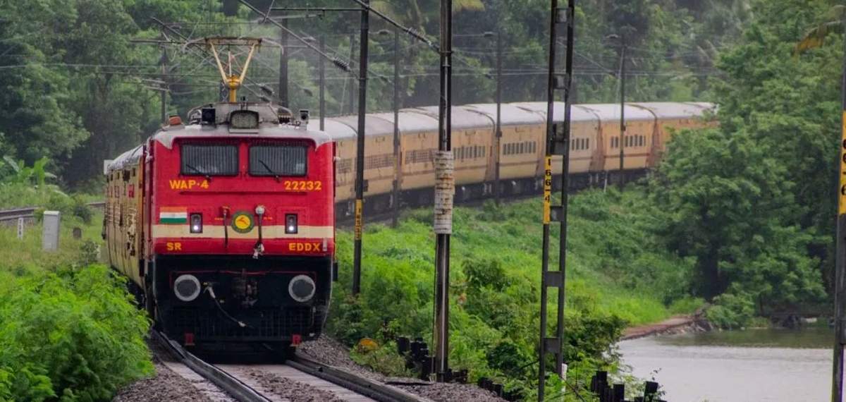 ഒരേ ട്രെയിൻ ടിക്കറ്റിൽ അടുത്ത ദിവസവും യാത്ര തുടരാമോ? ബ്രേക്ക് ജേർണി നിയമങ്ങൾ അറിയാം