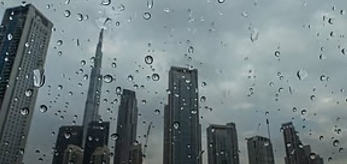 യുഎഇയിൽ കനത്ത മഴയും ആലിപ്പഴ വീഴ്ചയും; ജാഗ്രതാ നിർദ്ദേശവുമായി ആഭ്യന്തര മന്ത്രാലയം