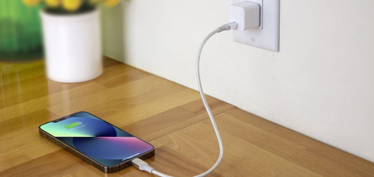 ഫോൺ ചാർജിങ്ങിനിടുമ്പോൾ പതിയെയാണോ ചാർജാകുന്നത്; ഇതാവാം കാരണങ്ങൾ