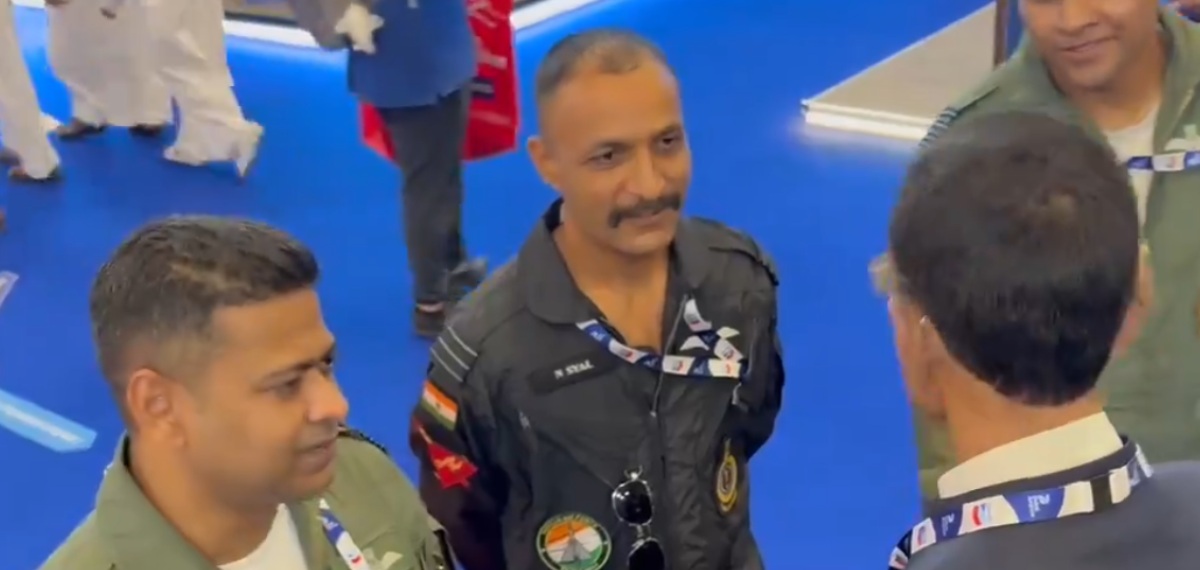 എയര്‍ ഷോ തുടങ്ങുന്നതിന് തൊട്ടുമുമ്പുള്ള വിങ് കമാന്‍ഡറുടെ ദൃശ്യങ്ങള്‍ പുറത്ത്; നൊമ്പരമായി നമാന്‍