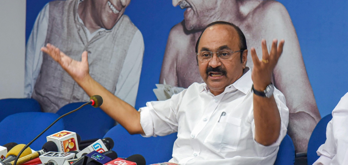 'ദുരന്തബാധിതർക്കുള്ള വീടിന്റെ തറക്കല്ലിടൽ പാർലമെന്റ് കഴിഞ്ഞശേഷം നടക്കും'; ഉറപ്പ് നൽകി സതീശൻ