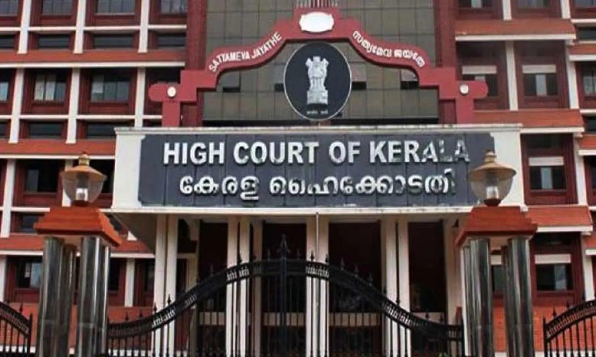 നവകേരള സദസ്സില് വിദ്യാര്ത്ഥികളെ പങ്കെടുപ്പിക്കുന്നത് രാഷ്ട്രീയം: ഹൈക്കോടതി