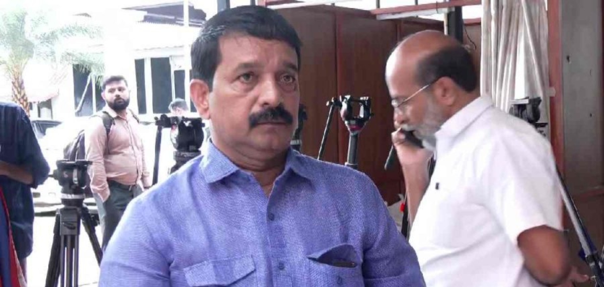 മലമ്പുഴയിൽ CPIMന് ചെക്ക് വെക്കാൻ കോൺഗ്രസ്; വിഎസിന്റെ വിശ്വസ്തൻ എ സുരേഷിനെ മത്സരിപ്പിച്ചേക്കും