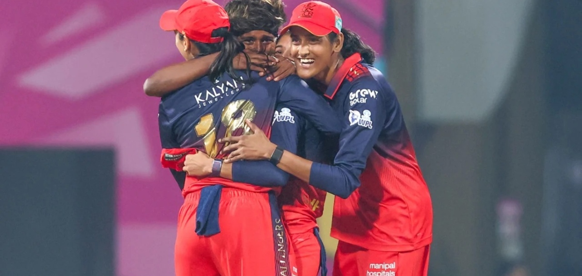 തോൽവിയറിയാതെ RCB; WPL ൽ ഗുജറാത്തിനെ തോൽപ്പിച്ച് മൂന്നാം ജയം