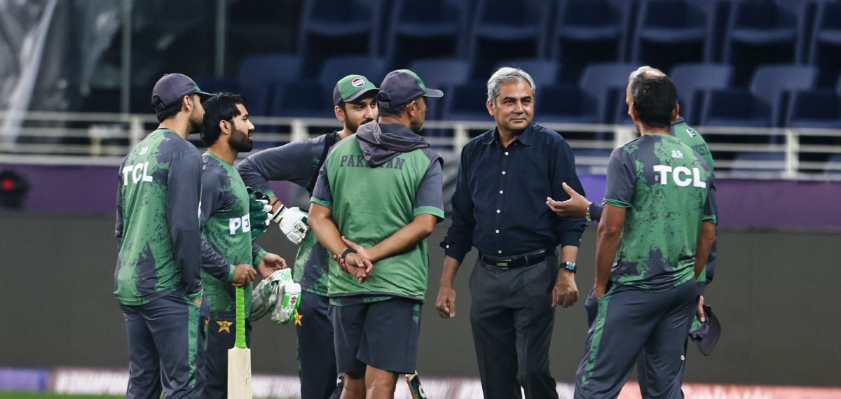 'ലോകകപ്പിന് വരാത്തതാണ് പാകിസ്താന് നല്ലത്, എന്തെങ്കിലും കാരണം കണ്ടെത്തൂ'; നഖ്വിയോട് ഇന്ത്യന് മുന് താരം