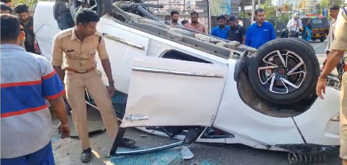 പത്തനംതിട്ട ജില്ലാ കളക്ടറുടെ വാഹനം അപകടത്തിൽപ്പെട്ടു; കളക്ടര്‍ പ്രേംകൃഷ്ണന്‍ ഉള്‍പ്പെടെയുള്ളവർക്ക് പരിക്ക്