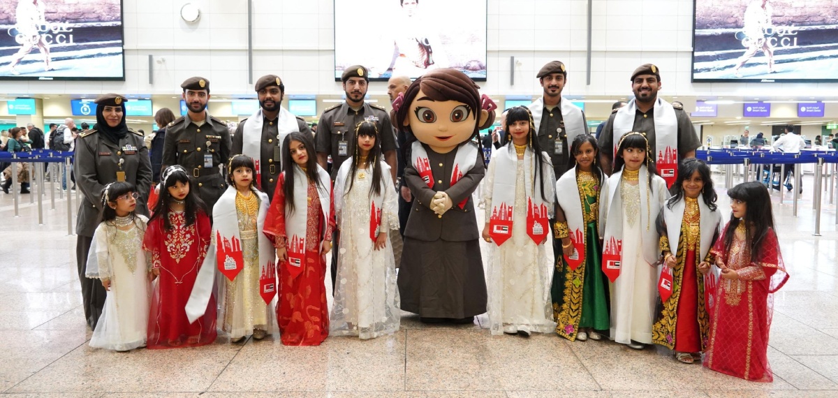 ബഹ്റൈന് ദേശീയ ദിനം: ദുബായില് യാത്രക്കാര്ക്ക് ഊഷ്മള സ്വീകരണം, പാസ്പോര്ട്ടില് പ്രത്യേക സ്റ്റാമ്പ്