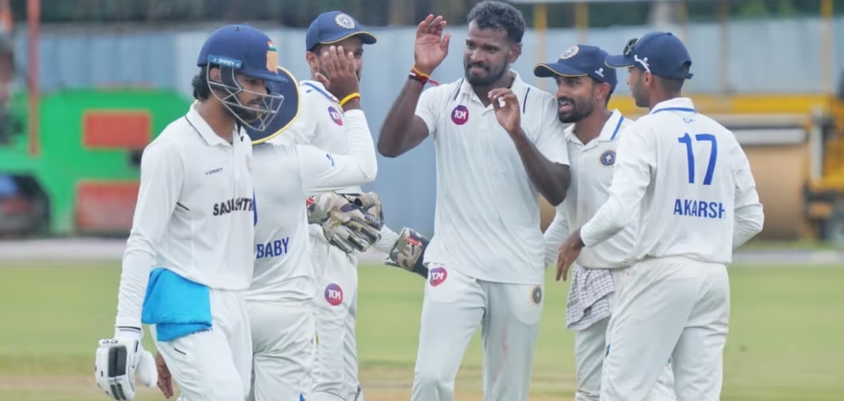 രഞ്ജി ട്രോഫി; മധ്യപ്രദേശിനെ എറിഞ്ഞിട്ടു; കേരളത്തിന് നിർണായക ലീഡ്