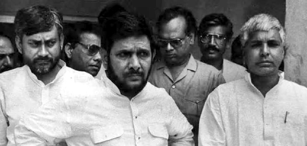  Nitish Kumar and Sharad Yadav With Bihar Chief Minister Lalu Prasad Yadav