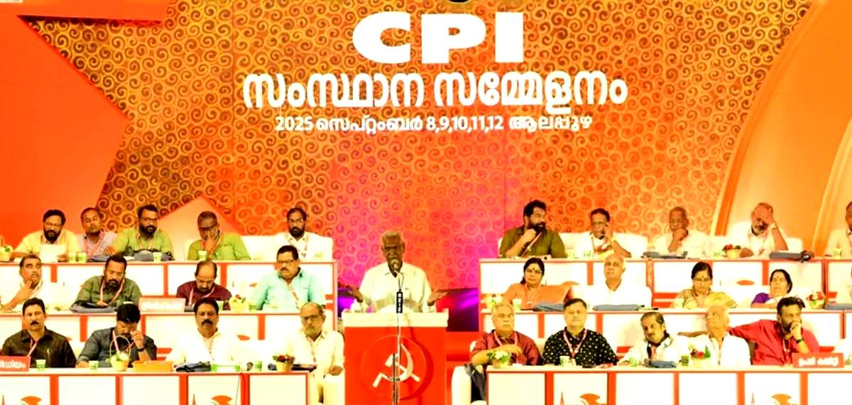 'തൊഴിലാളികളെയും അടിസ്ഥാന വിഭാ​ഗങ്ങളെയും എൽഡിഎഫ് സർക്കാർ വേണ്ട രീതിയിൽ പരി​ഗണിക്കുന്നില്ല'; വിമർശിച്ച് സിപിഐ