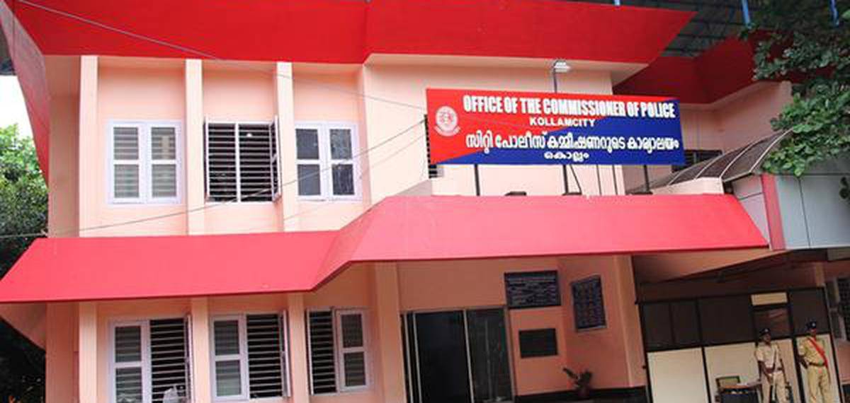 പൊലീസുകാർ അഡ്മിൻമാരായ വാട്‌സ്ആപ്പ്, ടെലഗ്രാം അക്കൗണ്ടുകളുടെ വിവരം തേടി കൊല്ലം സിറ്റി പൊലീസ് കമ്മീഷണർ