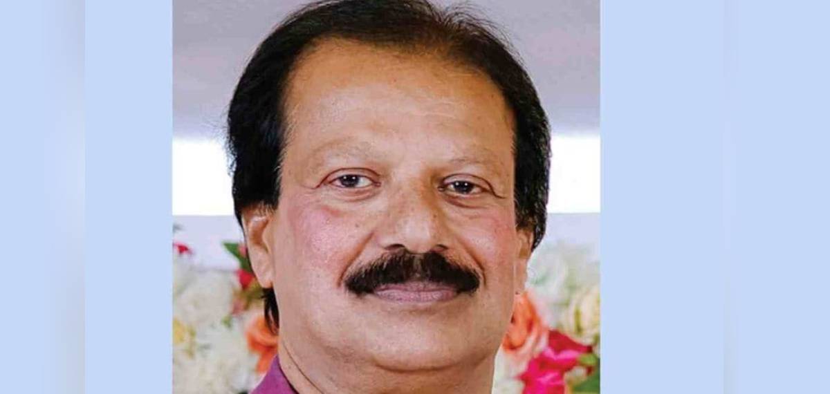 ഡോക്ടറെ കണ്ട് മടങ്ങുന്നതിനിടെ ഭാര്യയെയും മകളെയും തട്ടിമാറ്റി മധ്യവയസ്‌കന്‍ പുഴയില്‍ ചാടി
