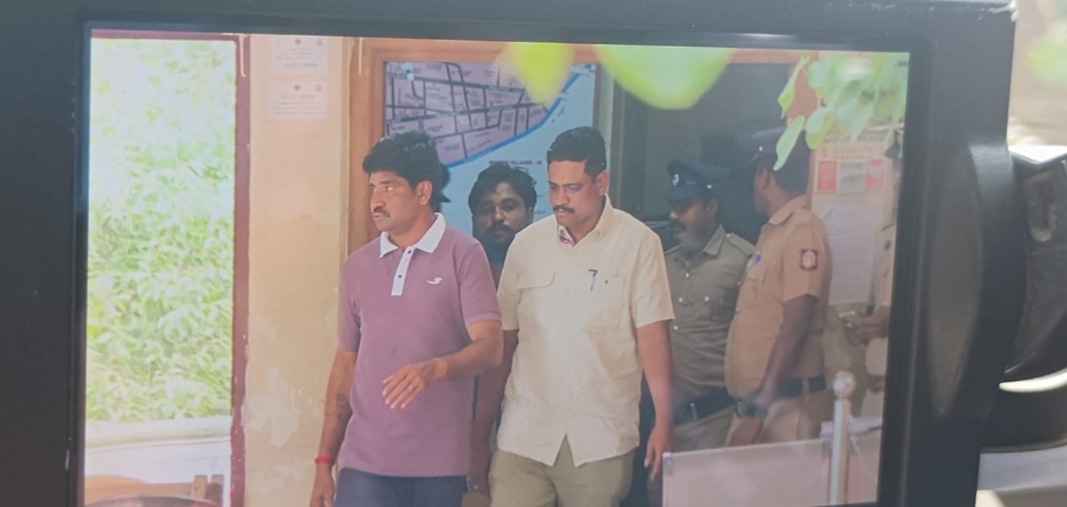 കരൂര്‍ ദുരന്തം: ടിവികെ നേതാക്കൾ റിമാൻഡിൽ