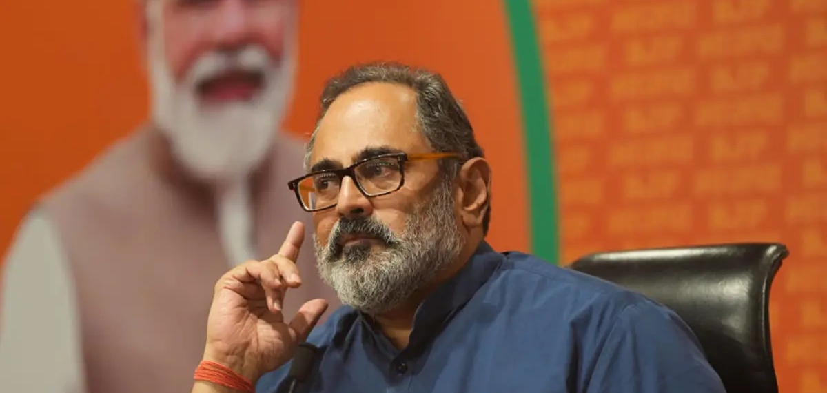 'കേരള' വേണ്ട സംസ്ഥാനത്തിന്റെ പേര് 'കേരളം' എന്നാക്കണം; പ്രധാനമന്ത്രിക്ക് കത്തയച്ച് രാജീവ് ചന്ദ്രശേഖർ