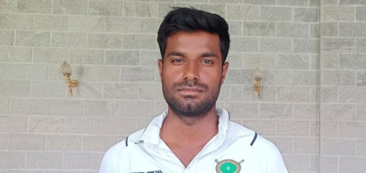 ആഭ്യന്തര ക്രിക്കറ്റ് ചരിത്രത്തിലെ അതിവേഗ അർധ സെഞ്ച്വറി; ഐതിഹാസിക നേട്ടങ്ങൾ സ്വന്തമാക്കി ആകാശ് ചൗധരി