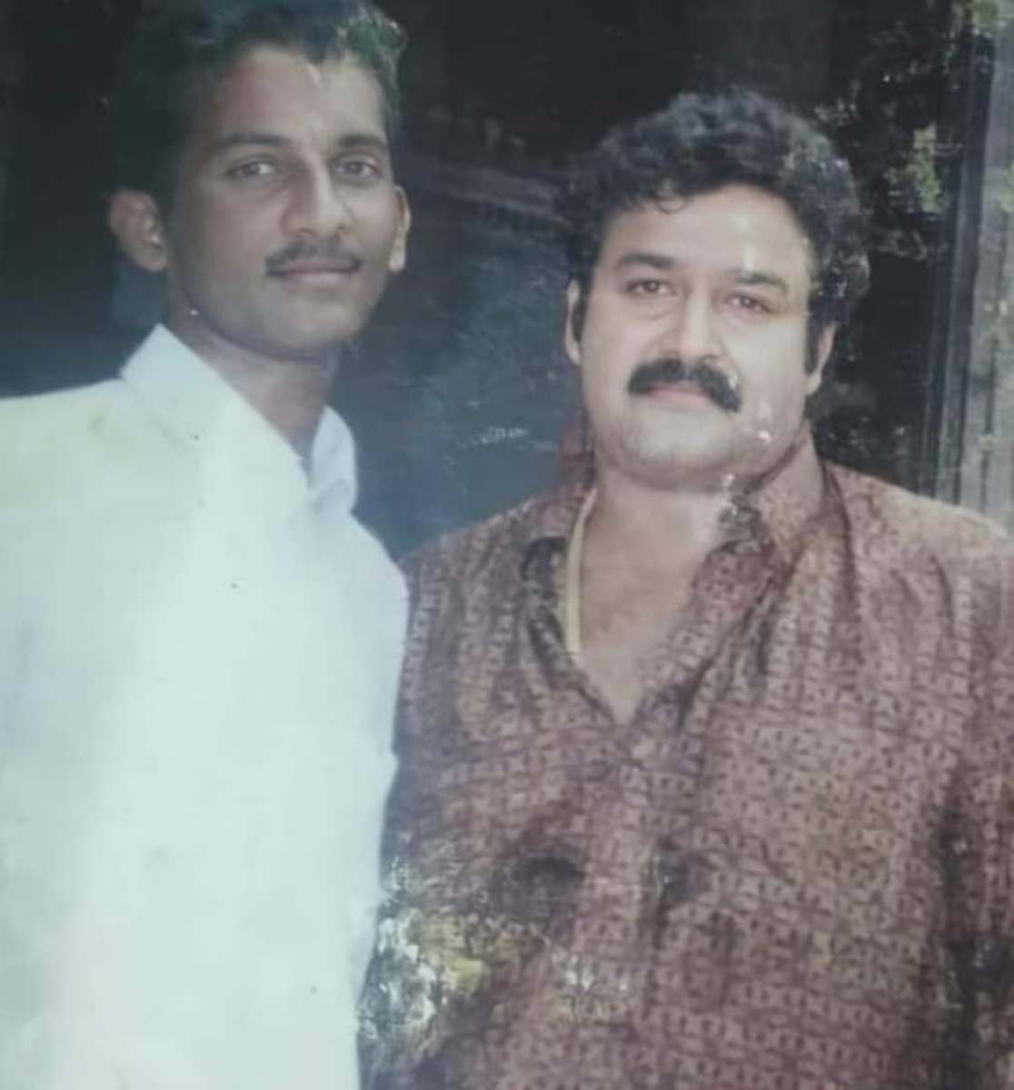 Jibin Gopinath with Mohanlal from the sets of Thandavam