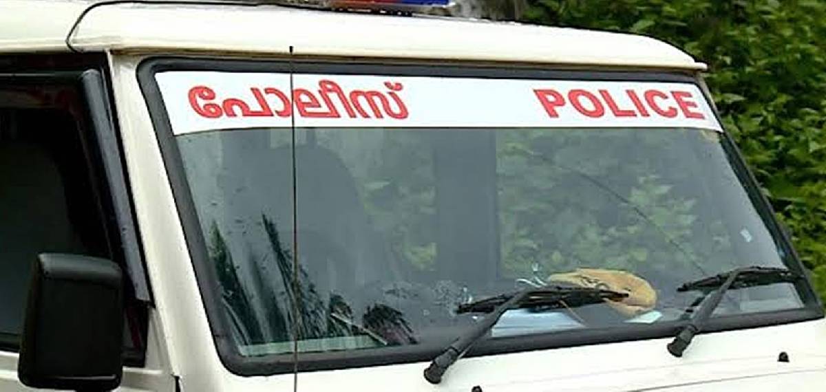 'സ്പായിൽ പോയ കാര്യം ഭാര്യയോട് പറയും'; സിപിഒയെ ഭീഷണിപ്പെടുത്തി എസ്ഐ തട്ടിയെടുത്തത് നാല് ലക്ഷം രൂപ