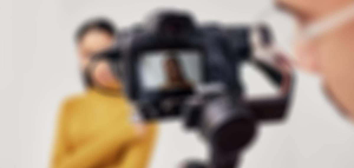 സ്വകാര്യ സാഹചര്യത്തിലല്ലാത്ത സമയത്ത് സ്ത്രീയുടെ സമ്മതമില്ലാതെ ഫോട്ടോ എടുക്കുന്നത് ലൈംഗിക കുറ്റകൃത്യമല്ല: കോടതി