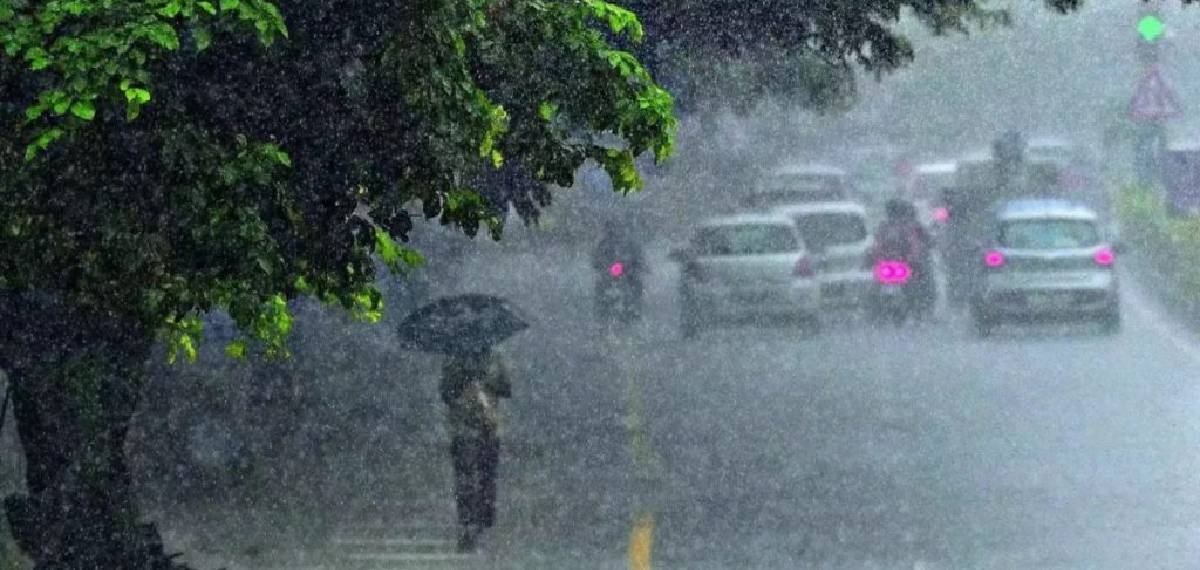 സംസ്ഥാനത്ത് എല്ലാ ജില്ലകളിലും മഴ മുന്നറിയിപ്പ്; നാല് ജില്ലകളിൽ ഓറഞ്ച് അലേർട്ട്