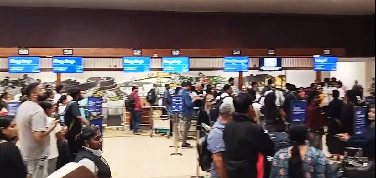 ഇന്നും ഇന്‍ഡിഗോ സര്‍വീസുകള്‍ മുടങ്ങും; കൊച്ചിയിൽ പ്രതിഷേധം, യാത്രക്കാരോട് ഖേദം പ്രകടിപ്പിച്ച് ഇന്‍ഡിഗോ